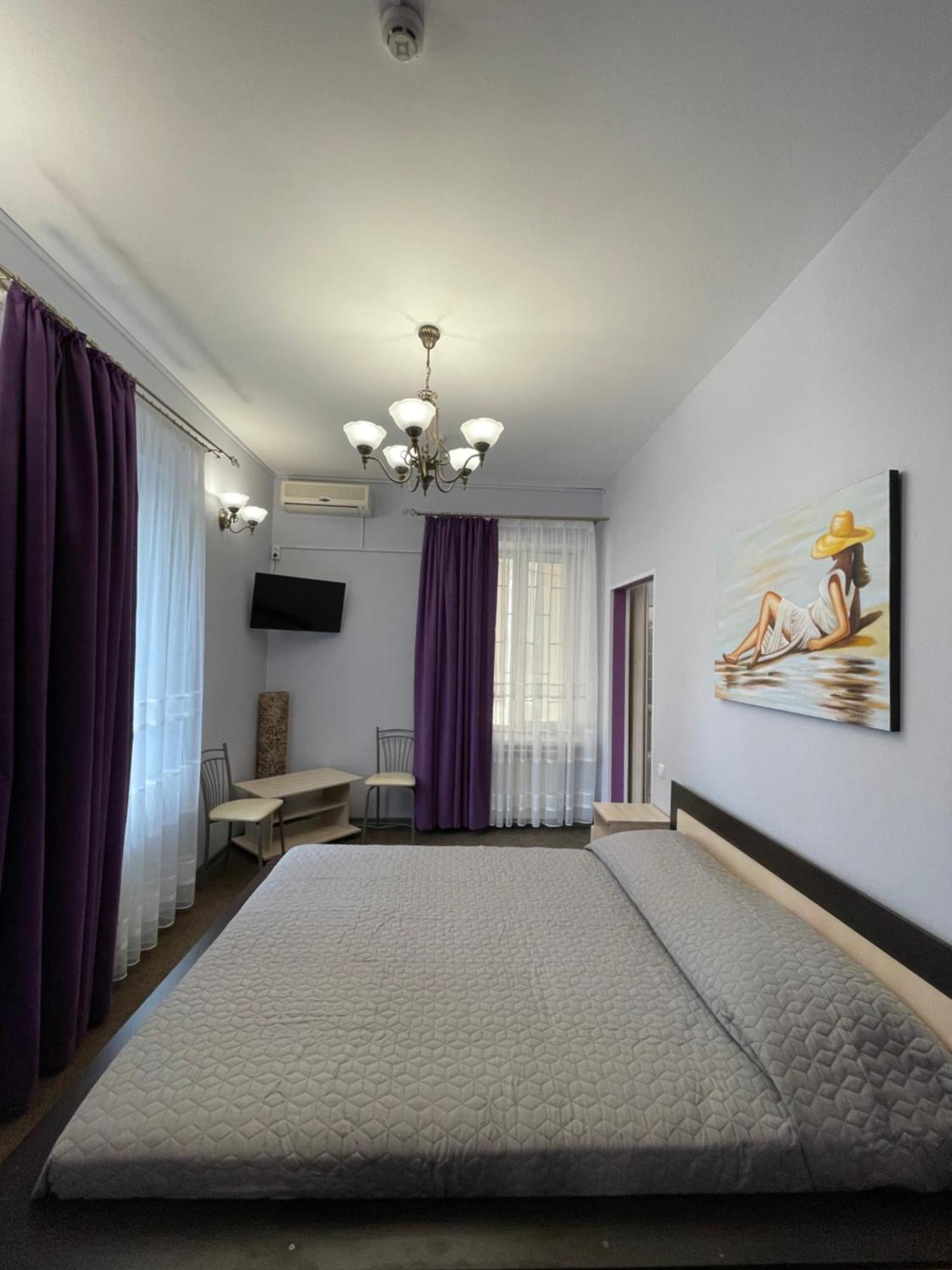 Happy Home Hostel Odessa Extérieur photo